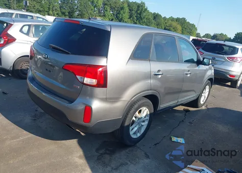 2015 Kia Sorento Lx from USA, damaged, VIN 5XYKT3A64FG628330
